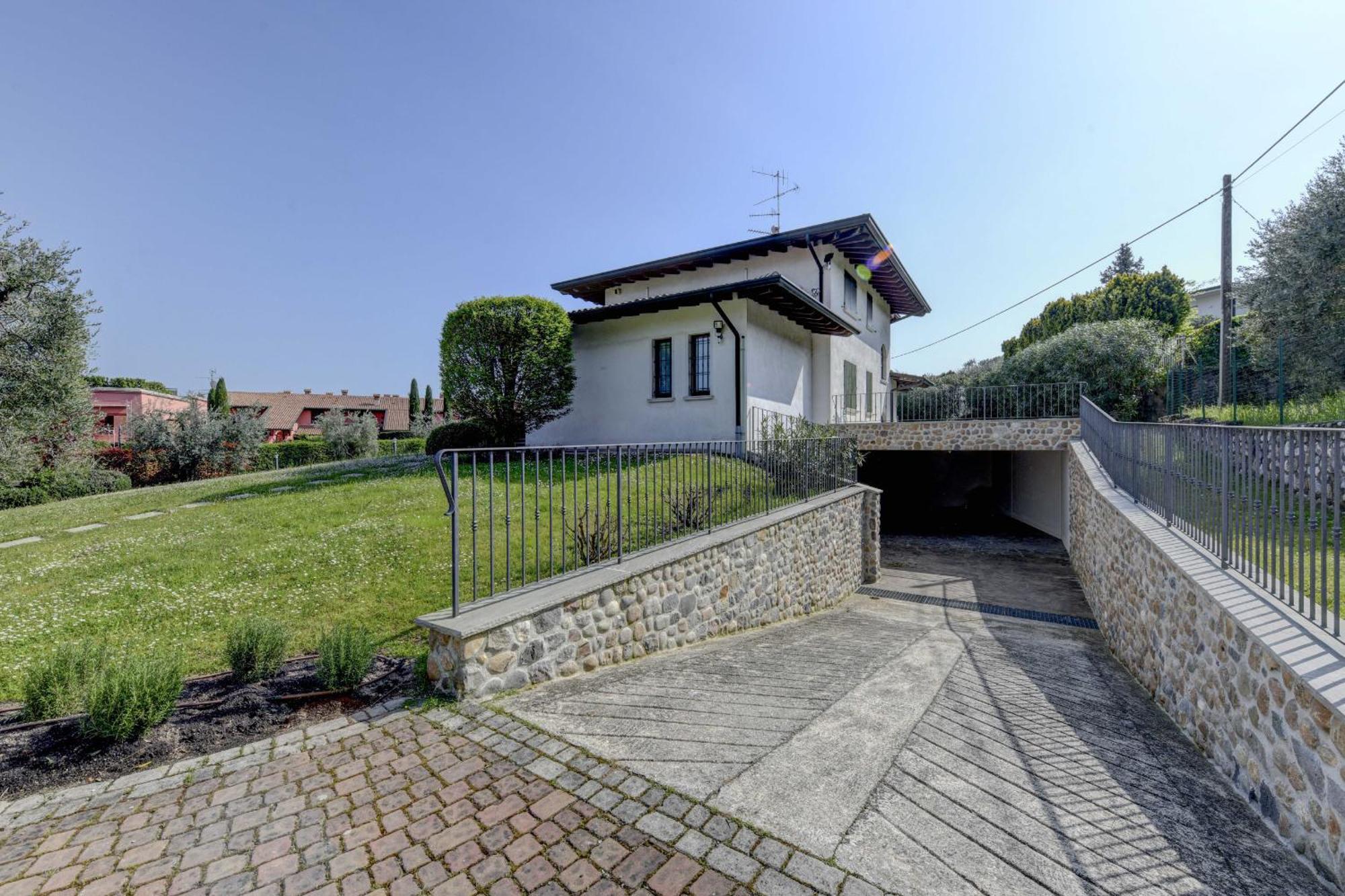 Villa Oleander Манерба-дель-Гарда Экстерьер фото